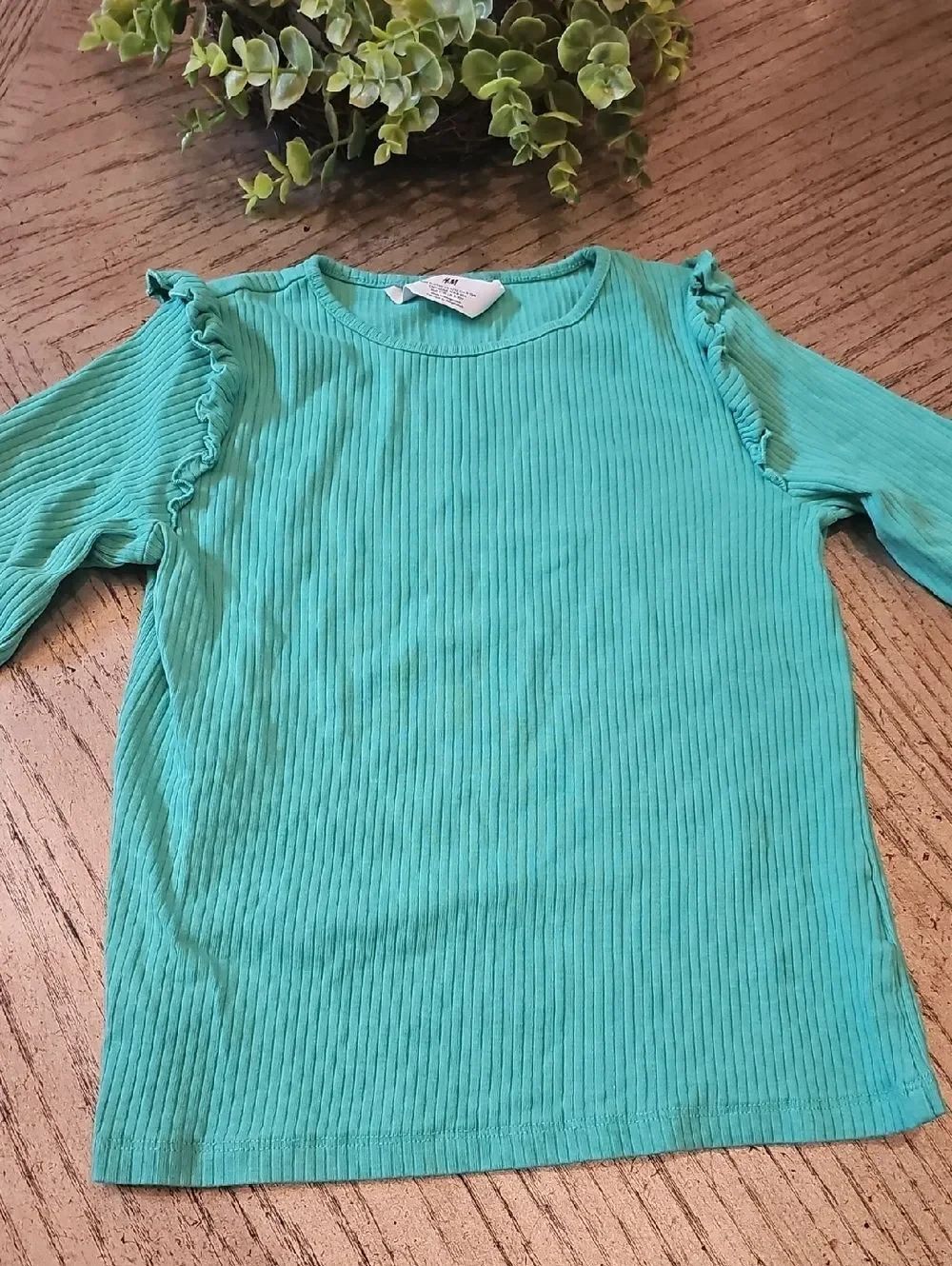 H&M Turquoise Green Ribbed Knit Top with Ruffle Trim Size 8/10